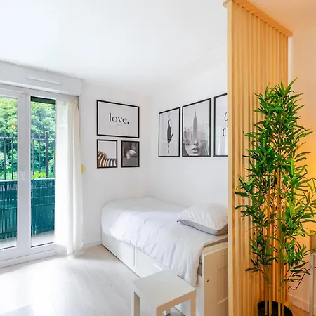 Le Carre Cdg Elegant Apartmán